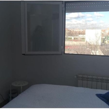 Amplia Habitacion En Vivienda Duplex Madrid Dış mekan fotoğraf