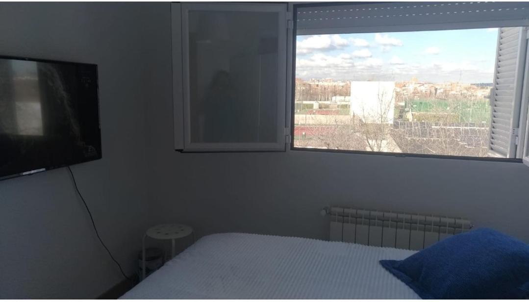 Amplia Habitacion En Vivienda Duplex Madrid Dış mekan fotoğraf
